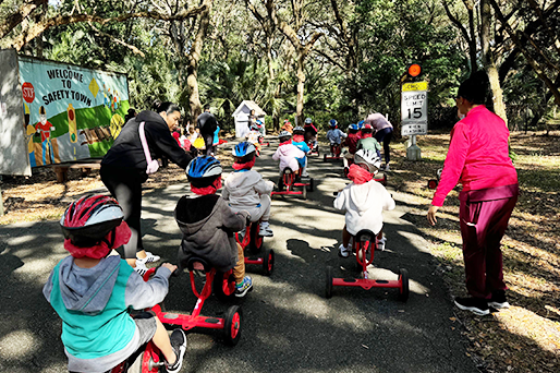 safety town tradewinds elementary students on bicycles